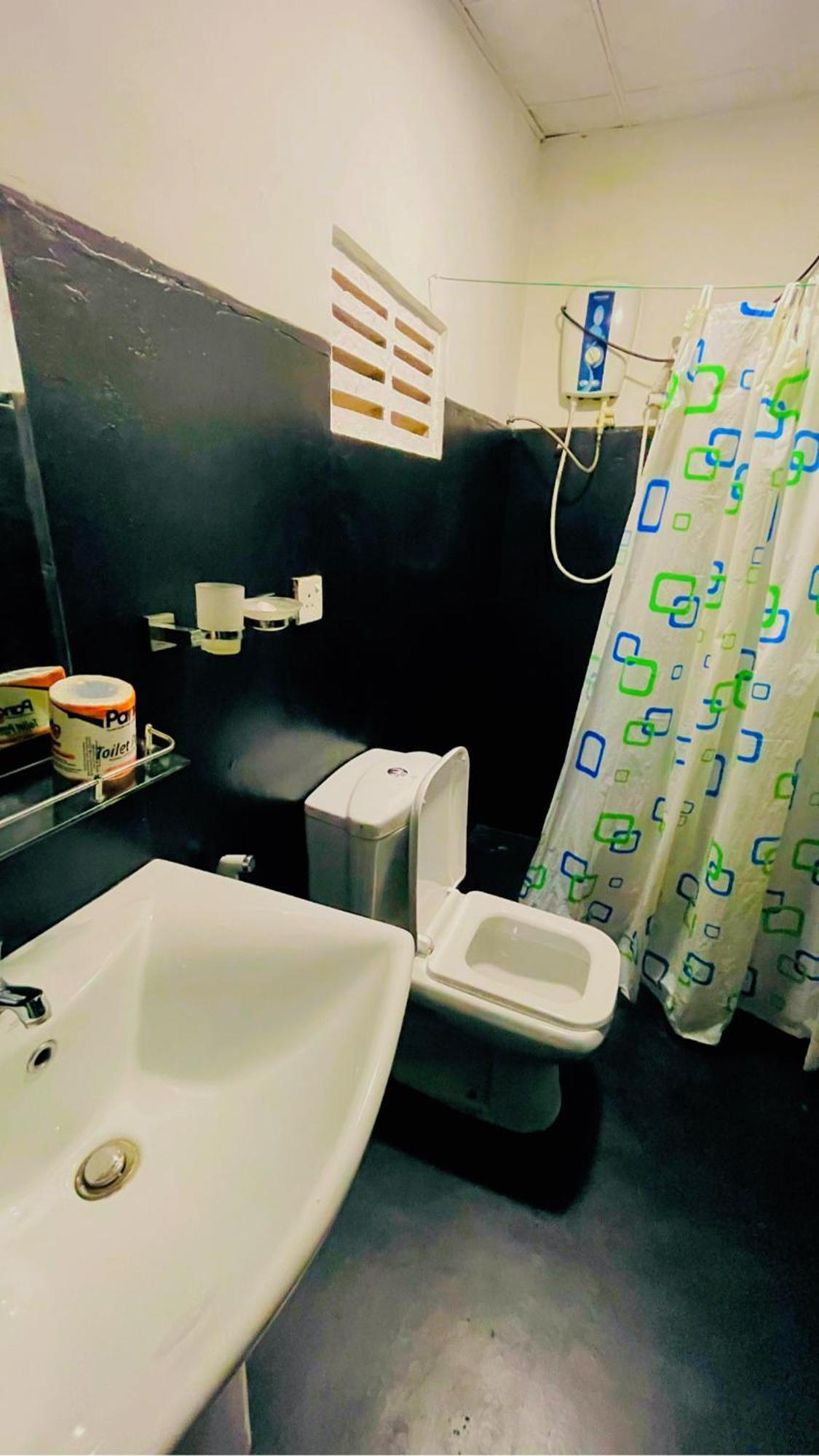 Green Grass Homestay Σιγκιρίγια Εξωτερικό φωτογραφία