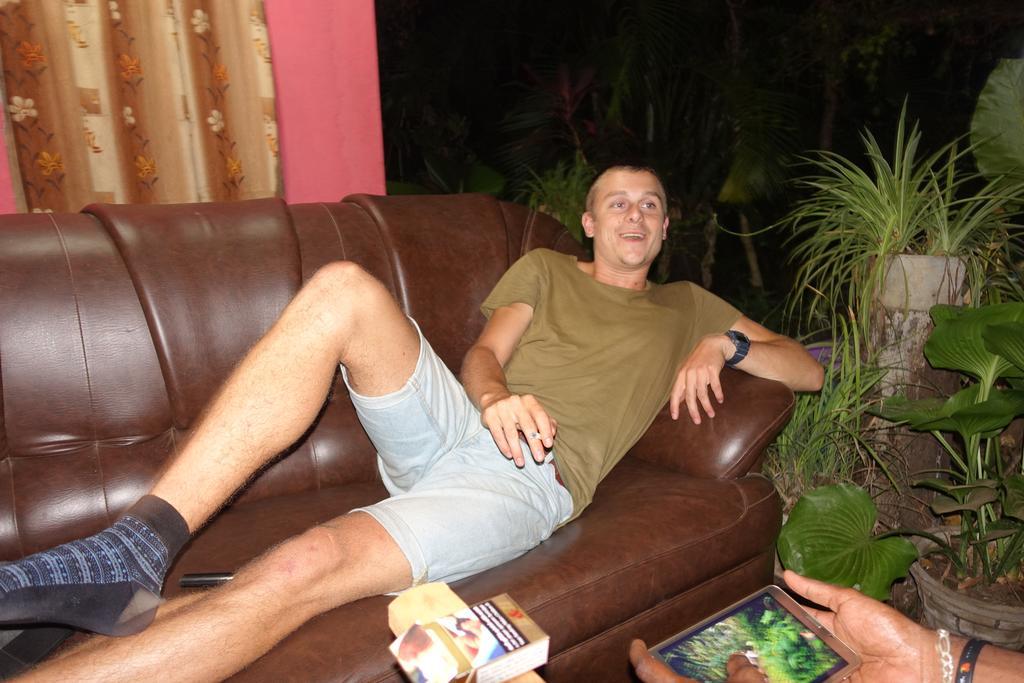 Green Grass Homestay Σιγκιρίγια Εξωτερικό φωτογραφία